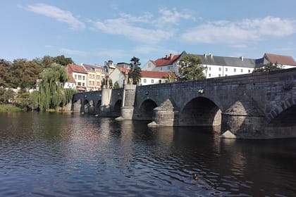 Pont de pedra de Písek sobre el riu Otava, el pont més antic de la República Txeca