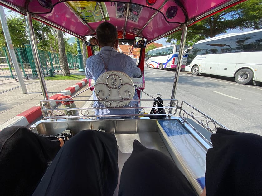 Vista des de l’interior d’un tuktuk durant l’últim dia a Bangkok