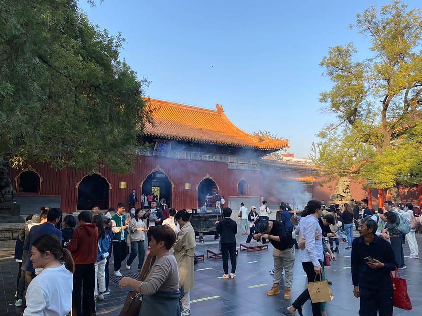 Temple dels Lames a Beijing amb arquitectura tradicional xinesa i detalls budis