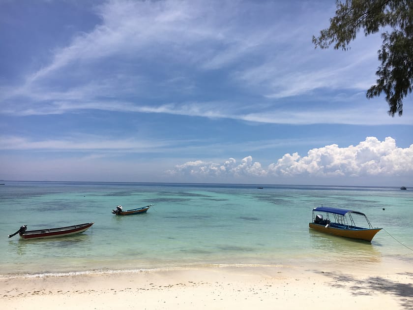 Coral Bay a Perhentian Kecil, posta de sol i snorkel en aigües cristal·lines
