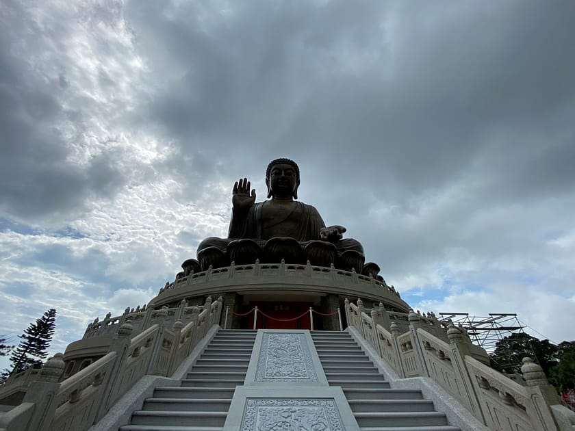 Estàtua de bronze del Gran Buda Tian Tan a Ngong Ping 360, Lantau